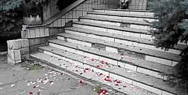 Життя триває...